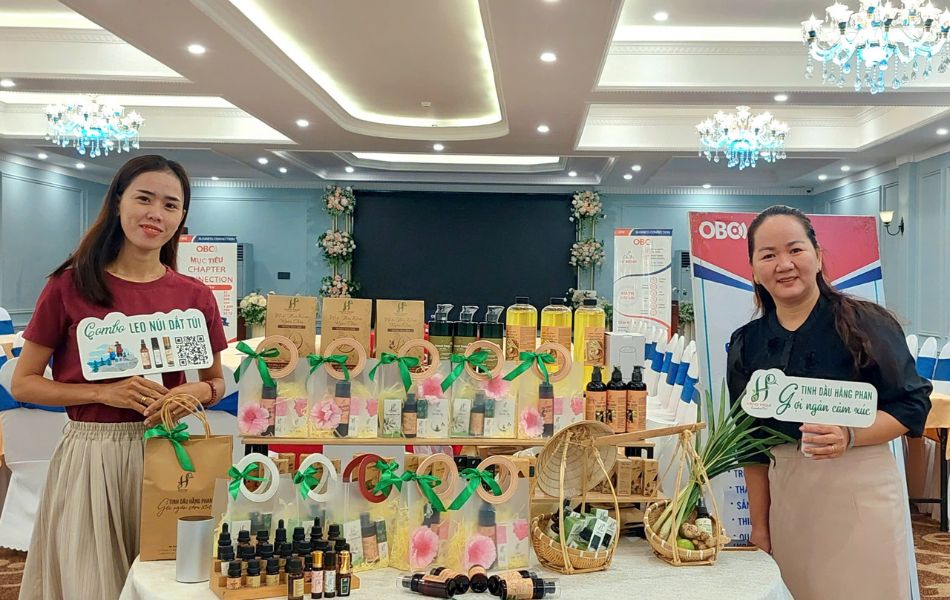 Tinh dầu Hằng Phan tại sự kiện kết nối giao thương cùng đồng đội OBC Connection